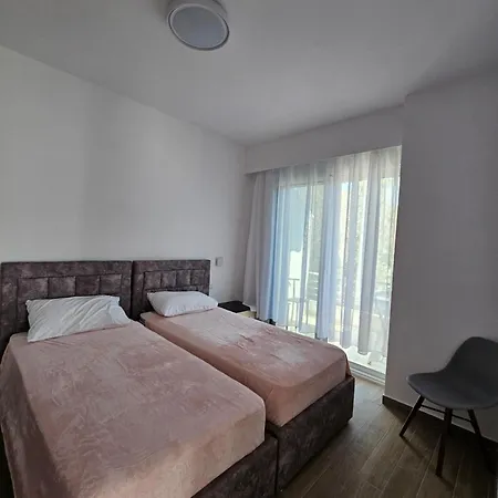 Sea & Sun Apartment Vlorë