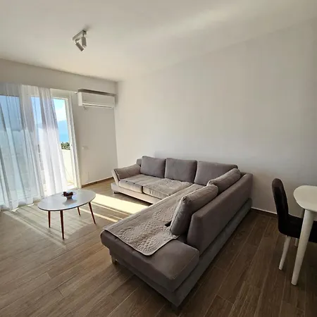 Sea & Sun Apartment *